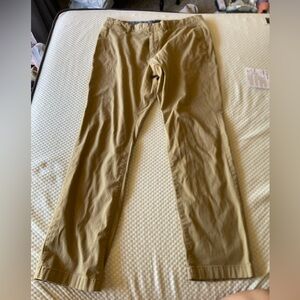 14th & Union Men's Khaki Chinos